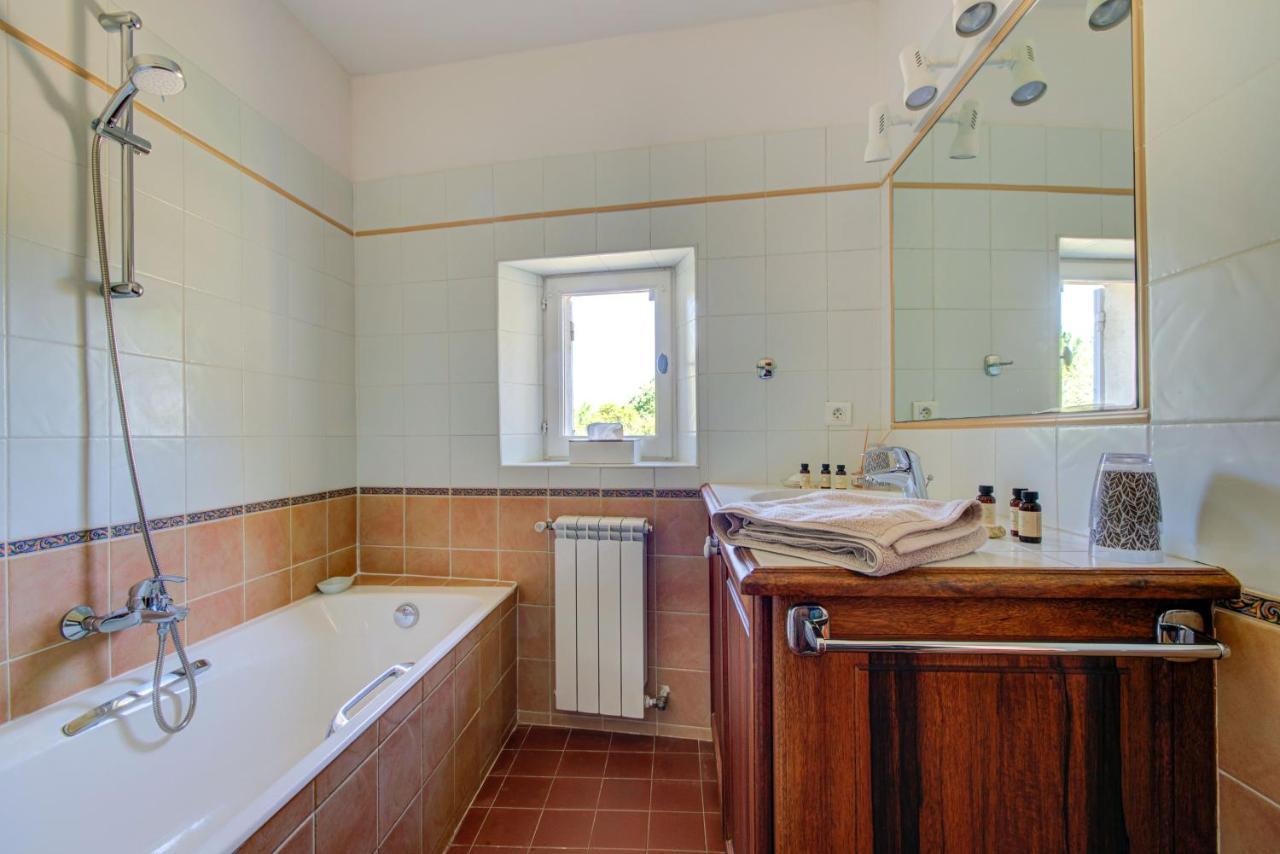 Les Chambres Du Perussier Cucuron Dış mekan fotoğraf